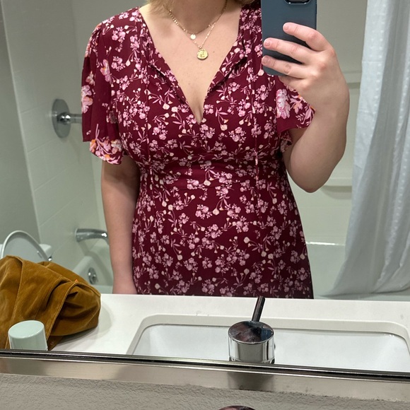 Maxi Flutter Dress - Picture 7 of 8